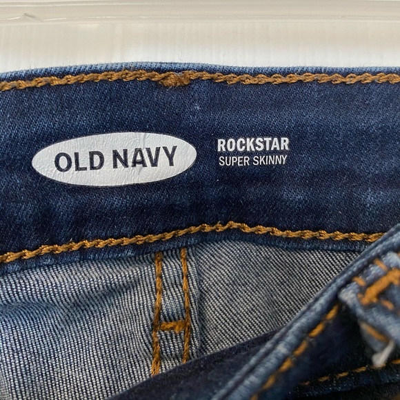 Old Navy Skinny Jean - Picture 5 of 6
